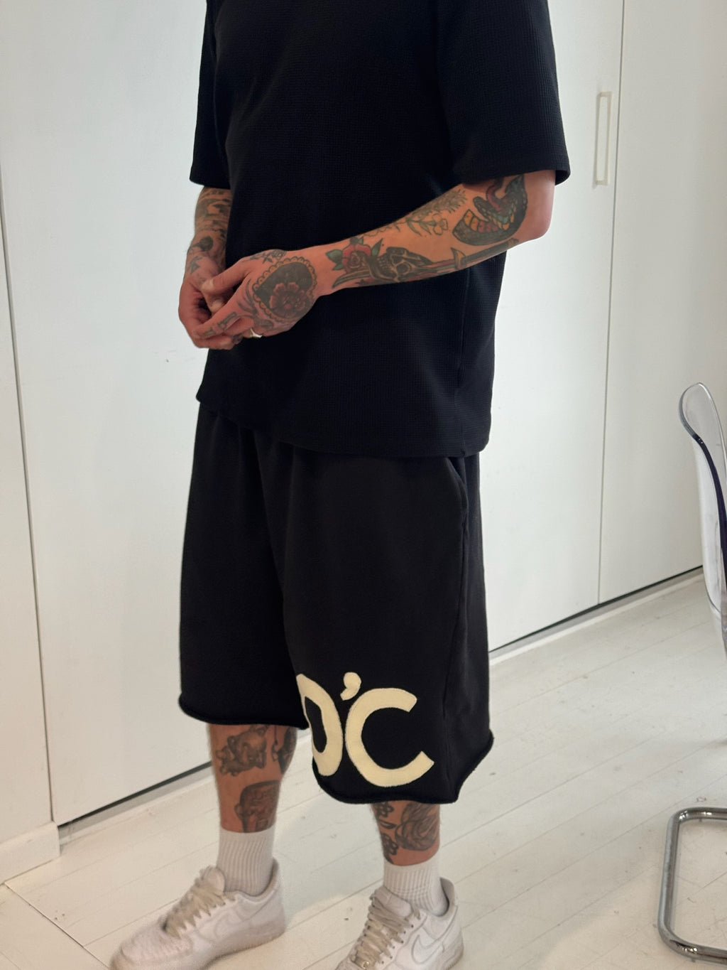 001 SHORT (Regular)
